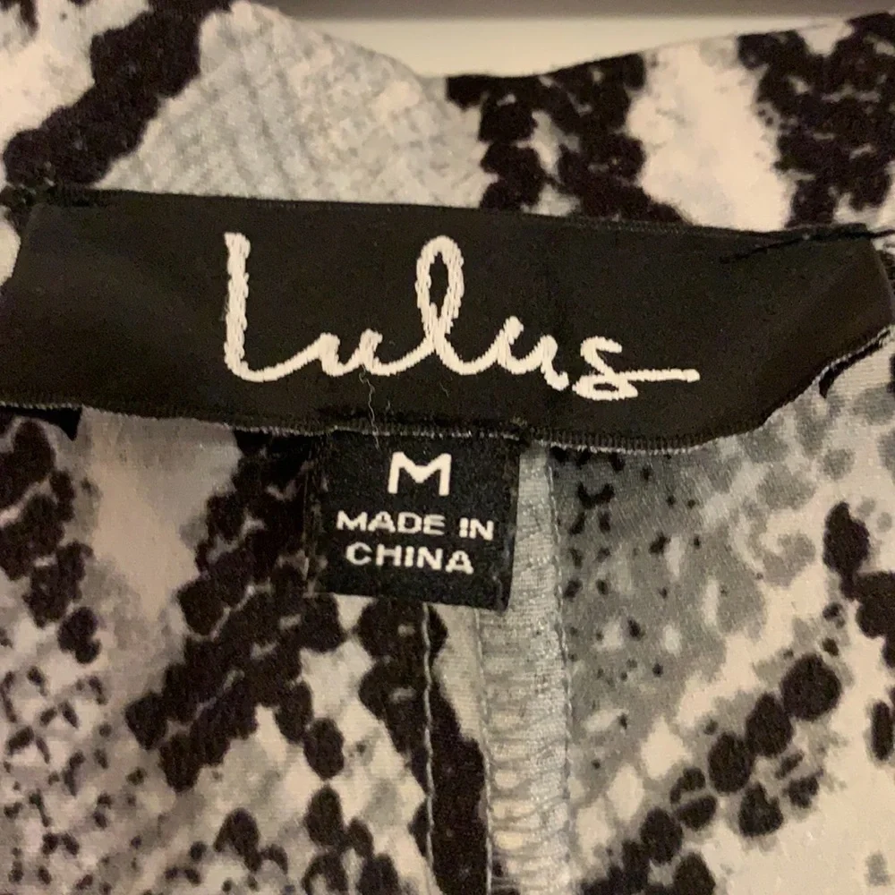 Lulus | Let's Snake a Deal Grey Snake Print Collared Midi Dress - Picture 5 of 6